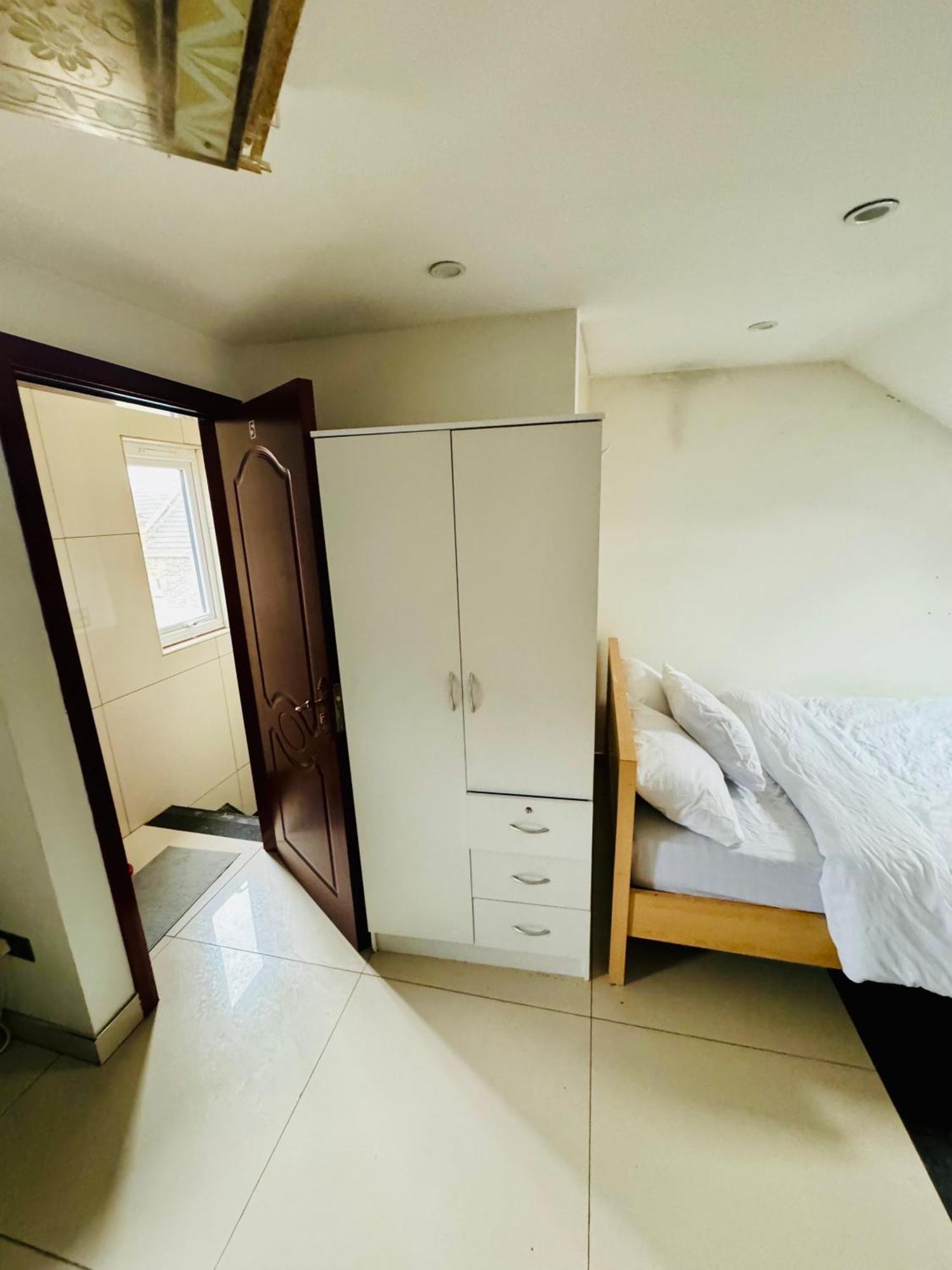 The Great Falcon Accommodation 런던 외부 사진