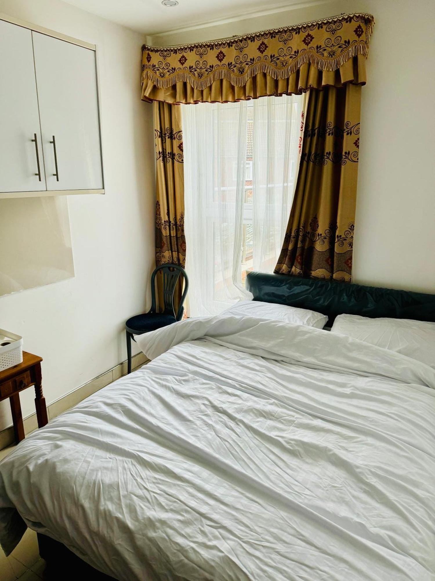 The Great Falcon Accommodation 런던 외부 사진