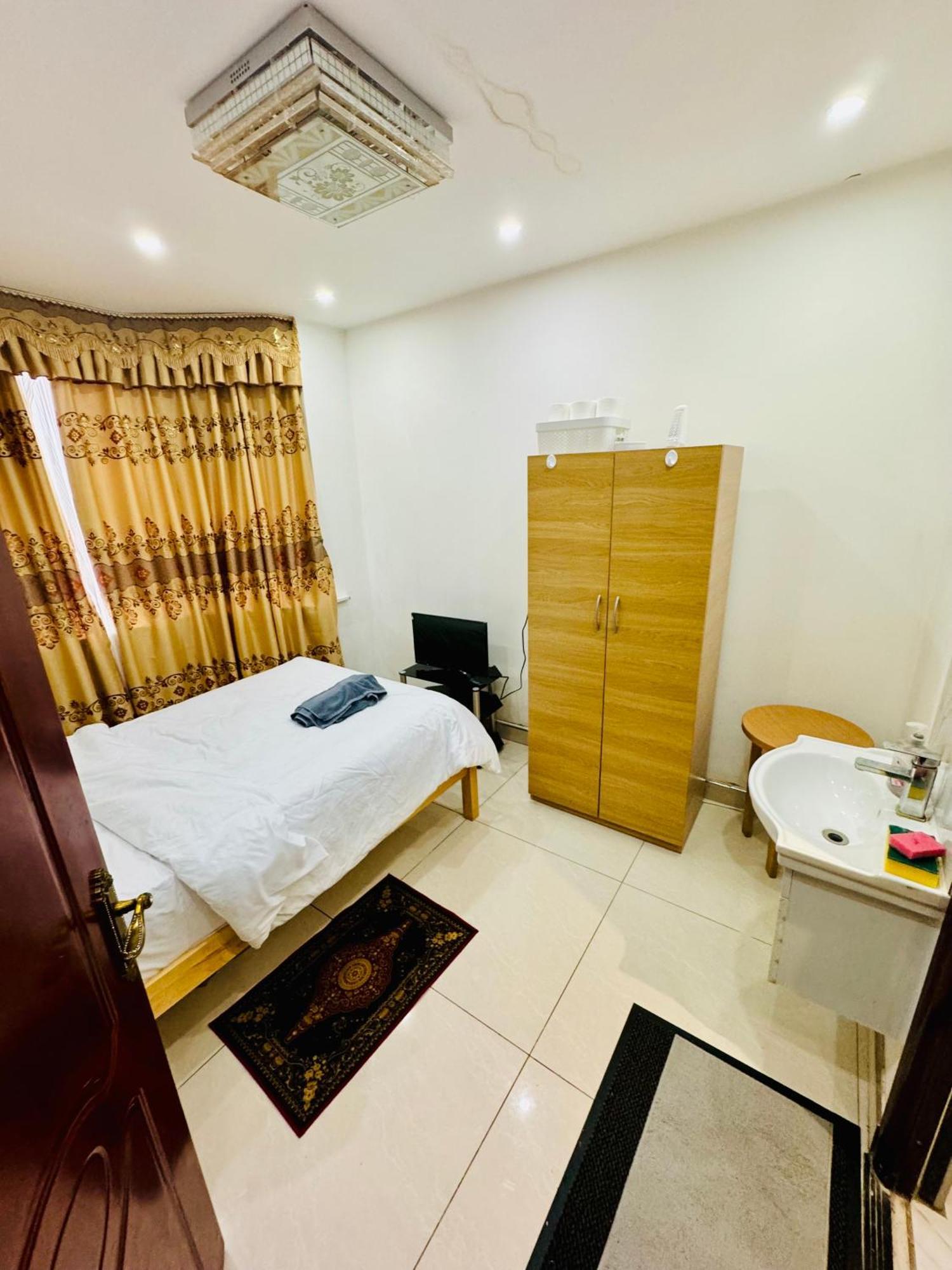 The Great Falcon Accommodation 런던 외부 사진